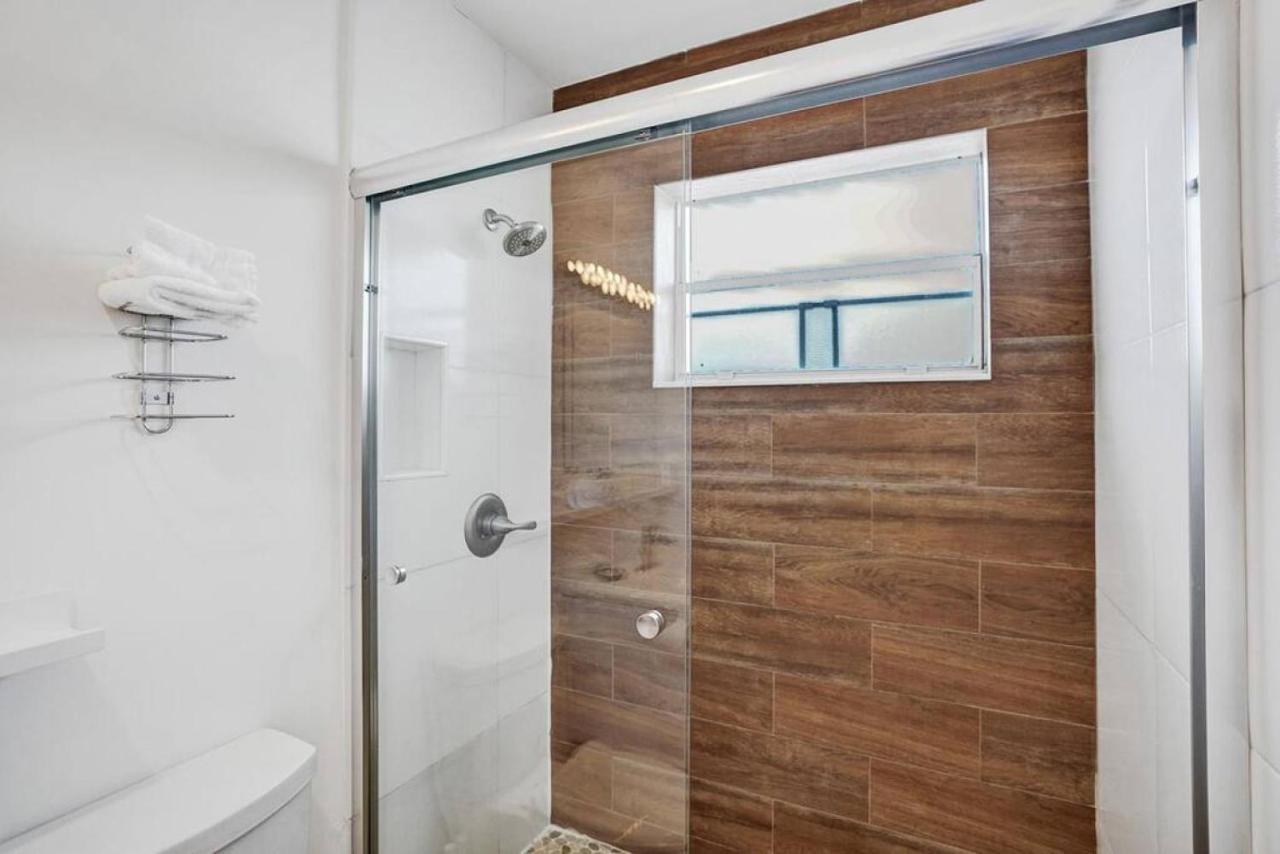 Waves Beach Town Cozy Studio Apartment Pompano Beach Ngoại thất bức ảnh